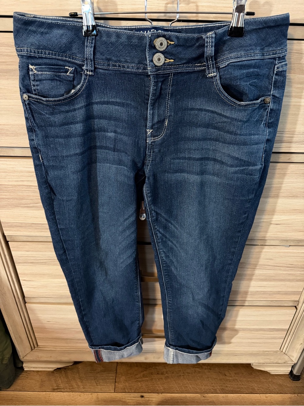 Wallflower Women’s Dark Blue Women’s Slim Crop Jeans- 11